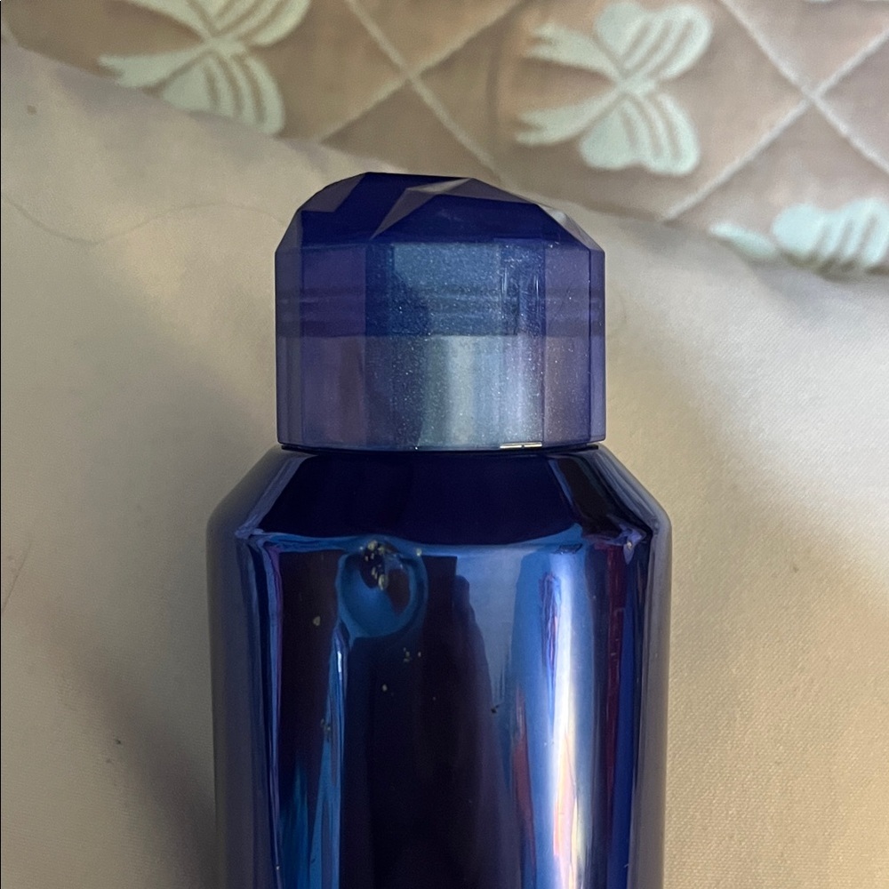 Starbucks Gradient Winter Blue 20 oz Water Bottle - Picture 3 of 7